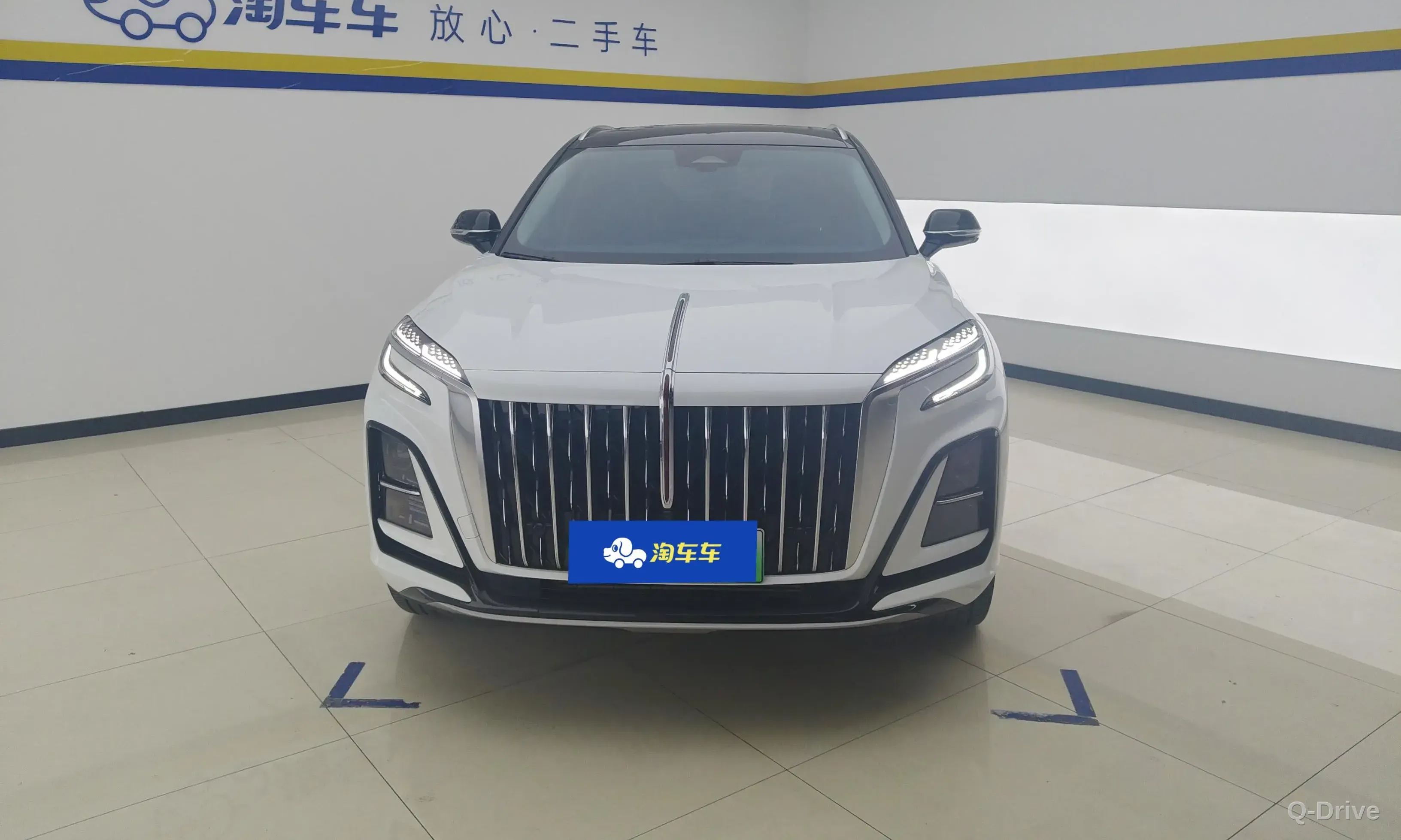 Hongqi HS3 PHEV 2024 115km фото 2