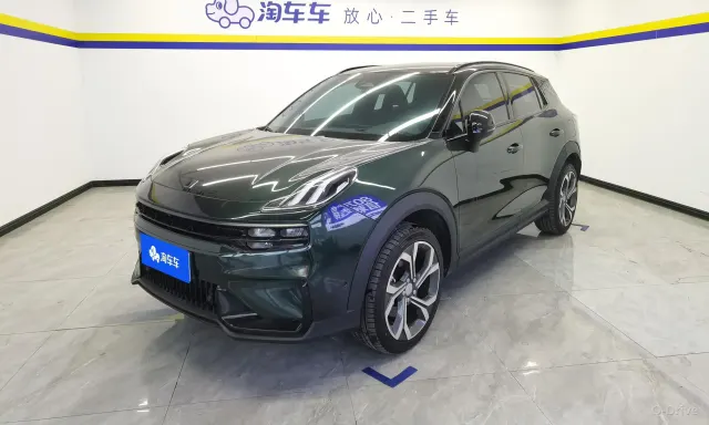 Lynk & Co 06 2023 1.5T Hero фото 1