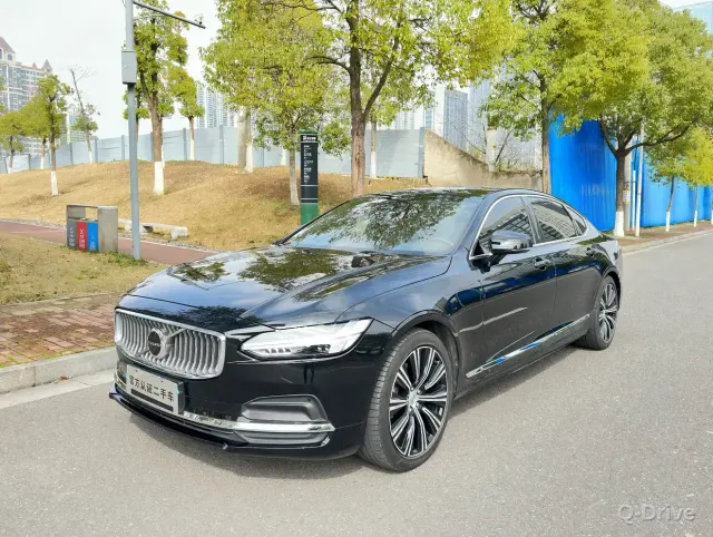 Volvo S90 2024 B5 Luxury фото 1