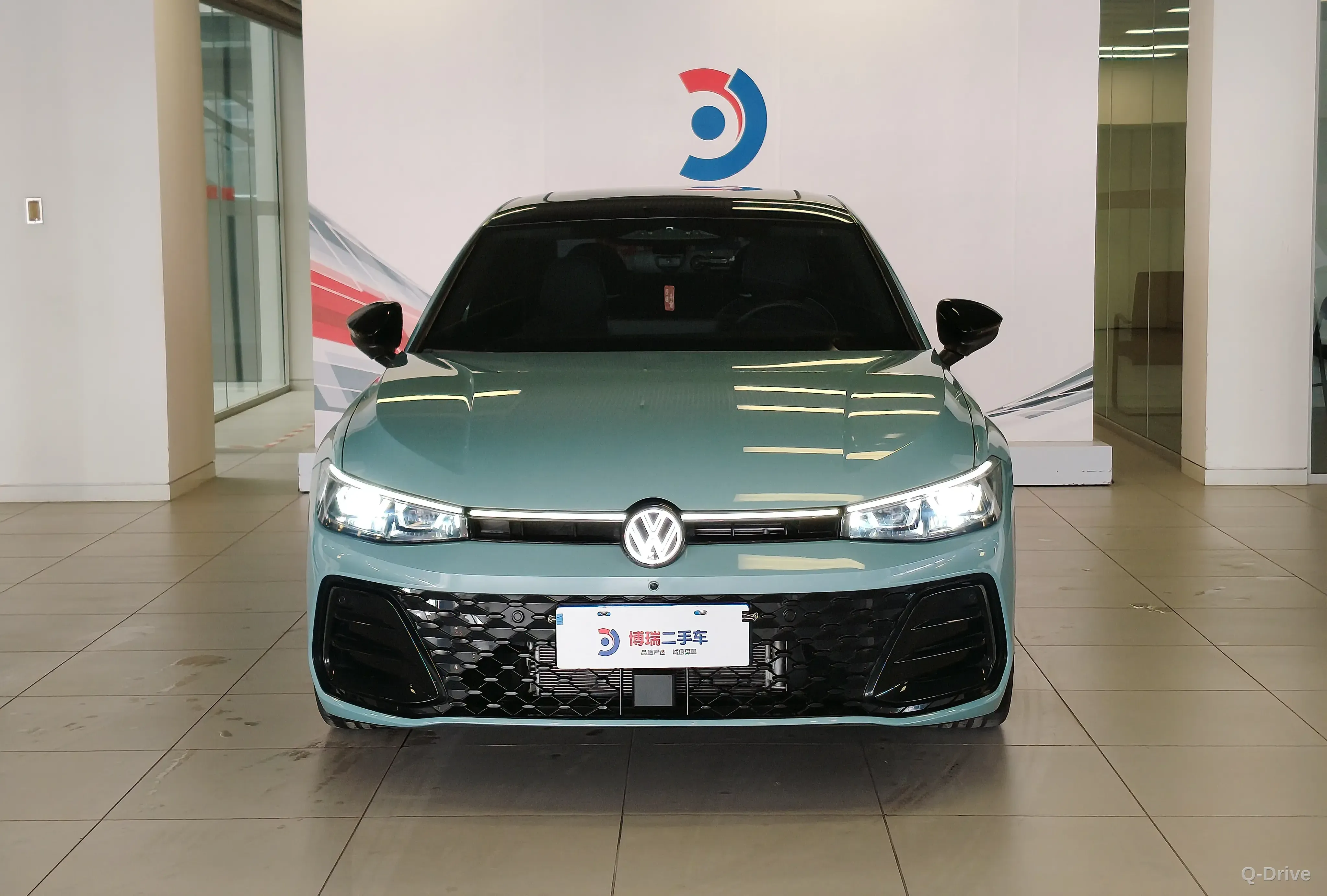 Volkswagen Passat 2025 Pro 380TSI фото 2