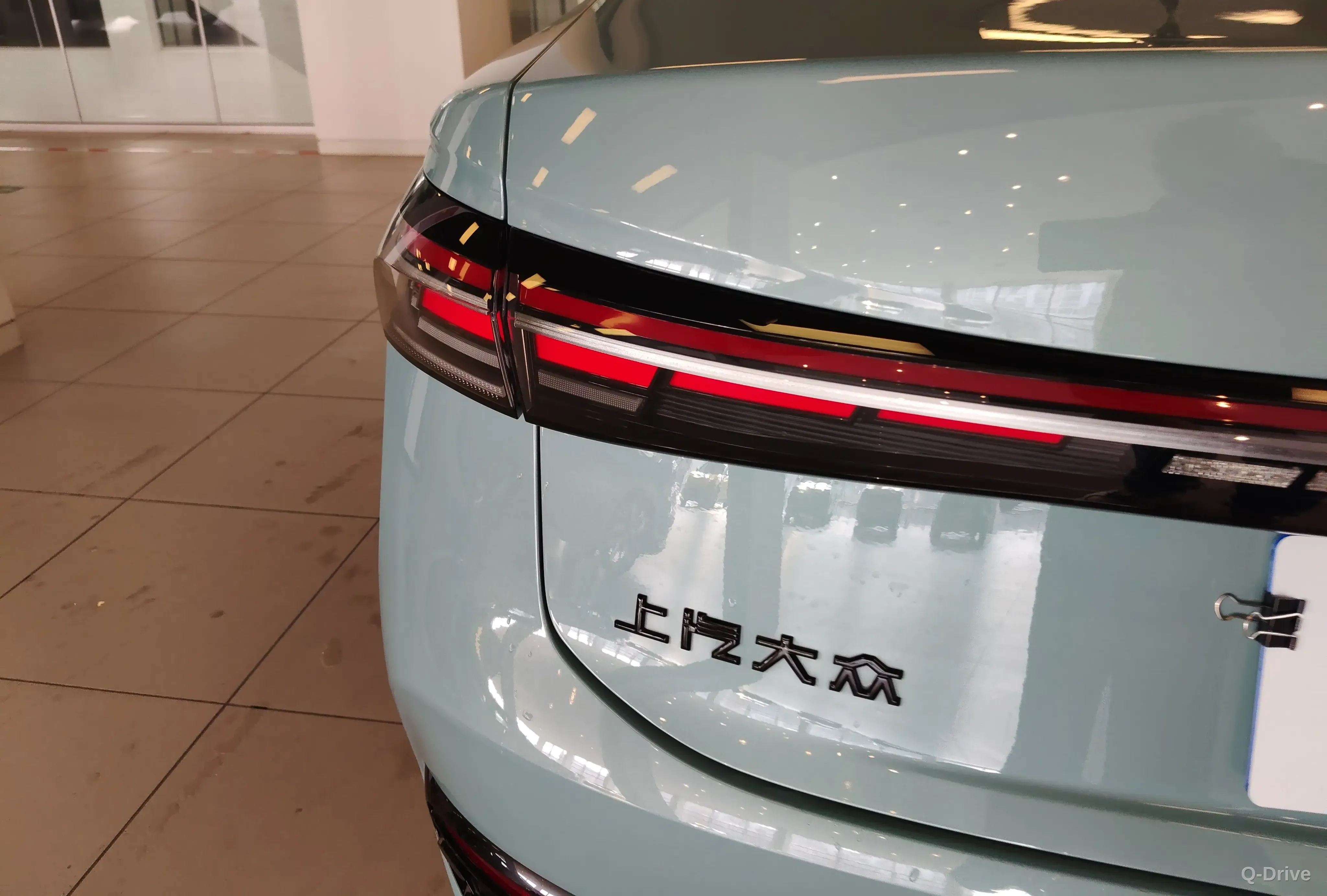 Volkswagen Passat 2025 Pro 380TSI фото 8