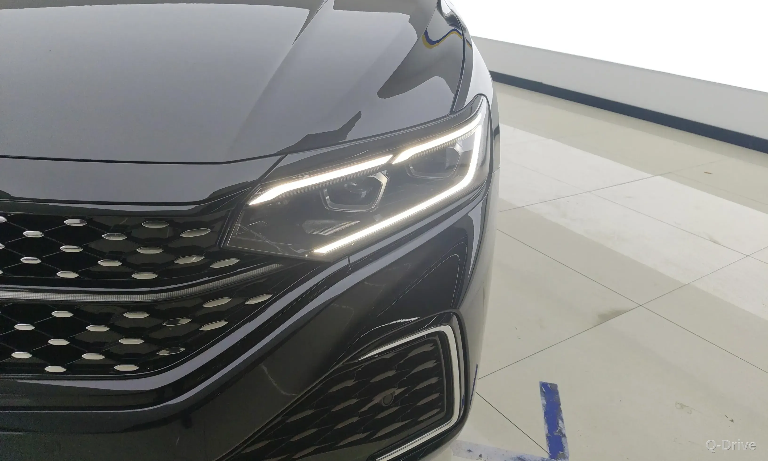 Volkswagen Passat 2022 330TSI Luxury фото 4
