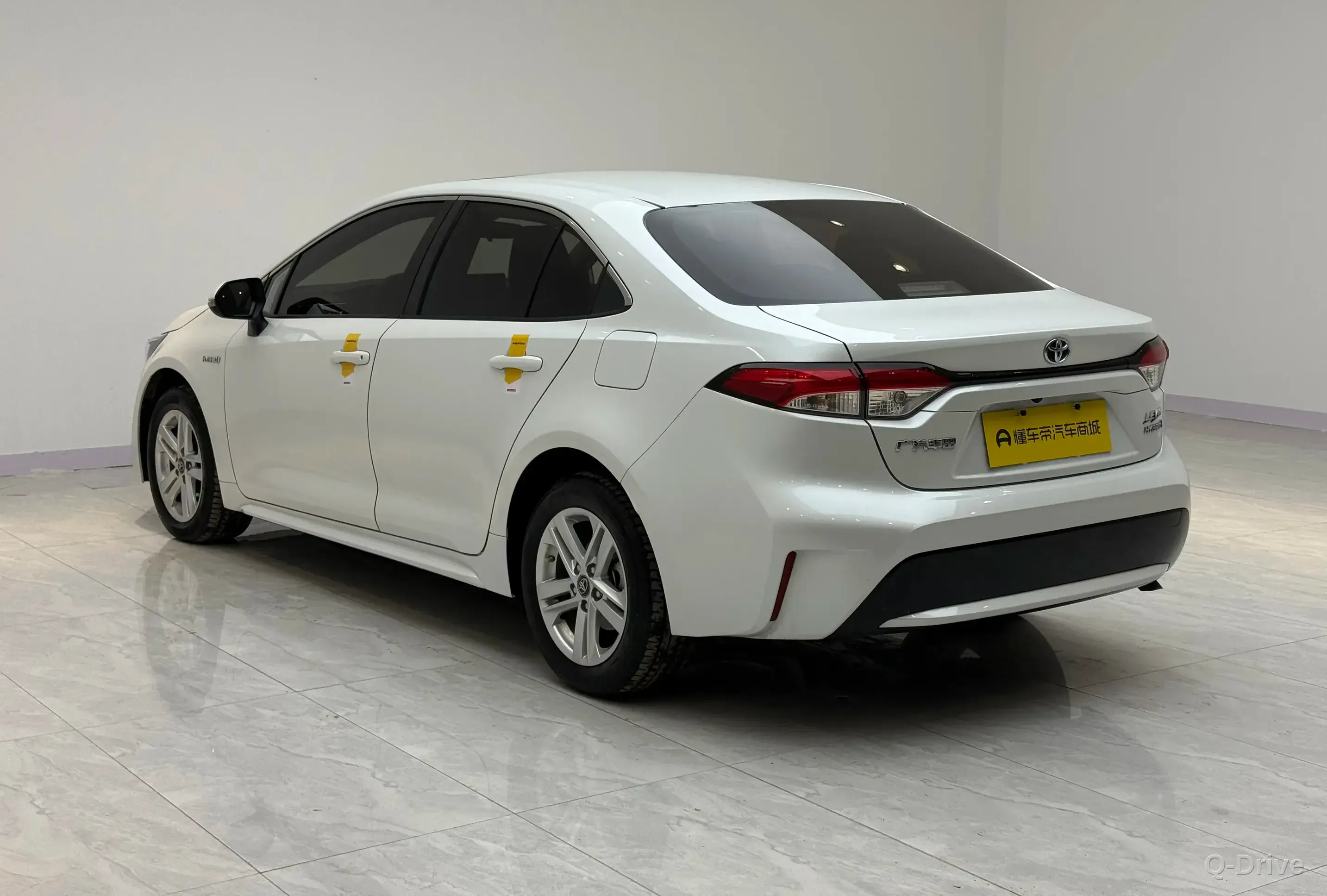 Toyota Levin 2022 1.8H E-CVT Luxury фото 5