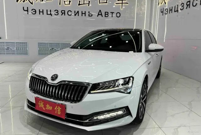 Skoda Superb 2022 TSI280 DSG фото 1