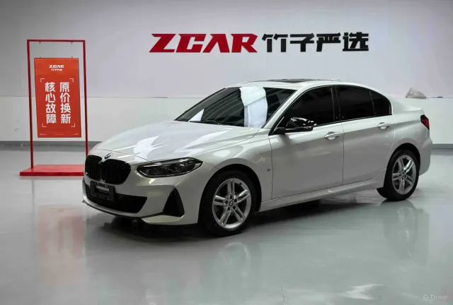 BMW 1 Series 2023 120i M фото 1