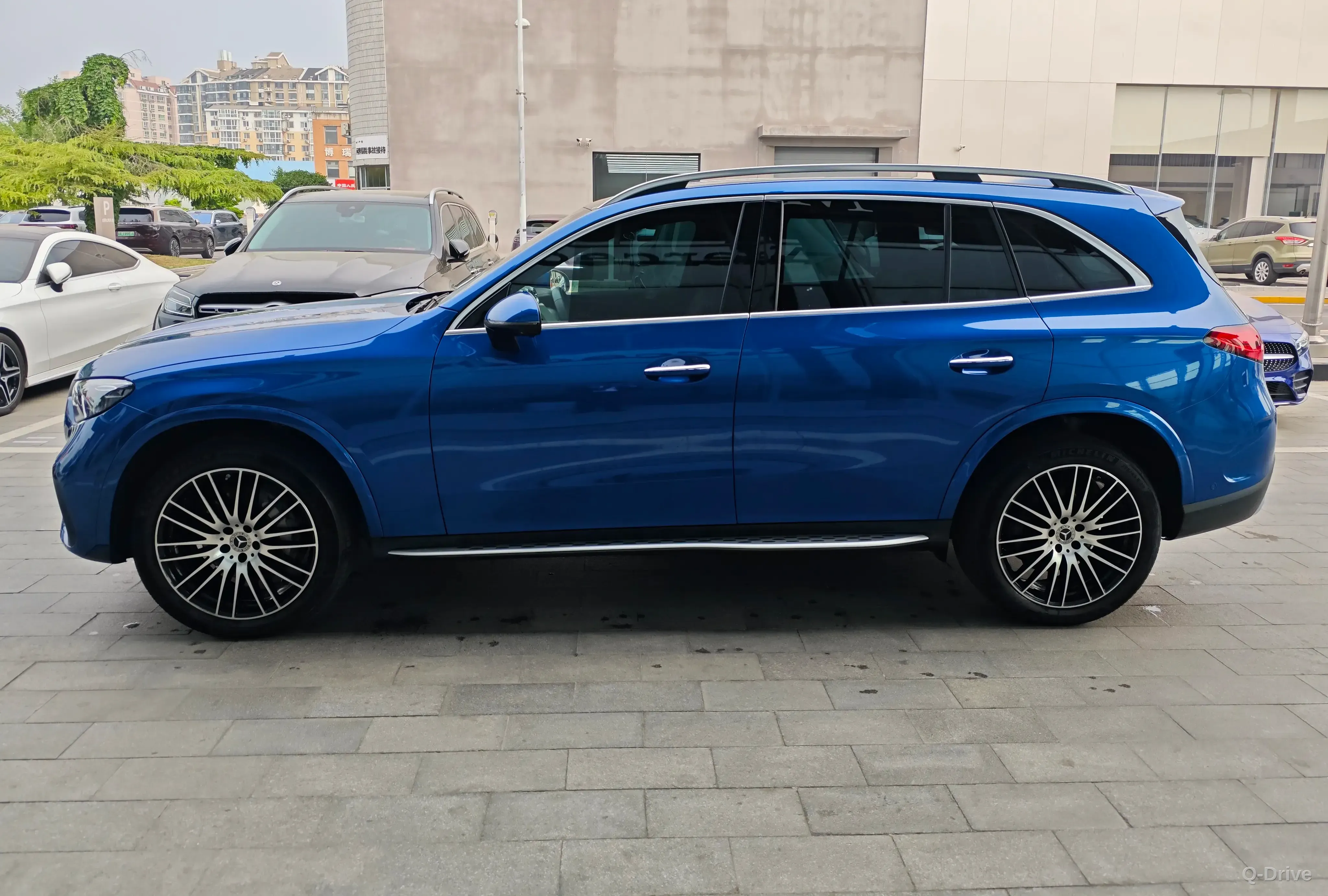 Mercedes-Benz GLC 2023 GLC 300 L 4MATIC Luxury 7 фото 3