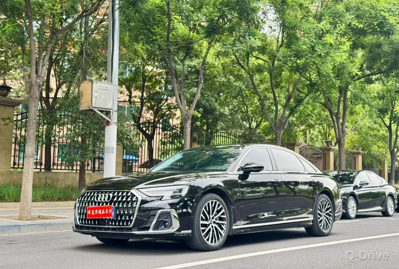 Audi A8 2023 A8L 55 TFSI quattro Flagship фото 1