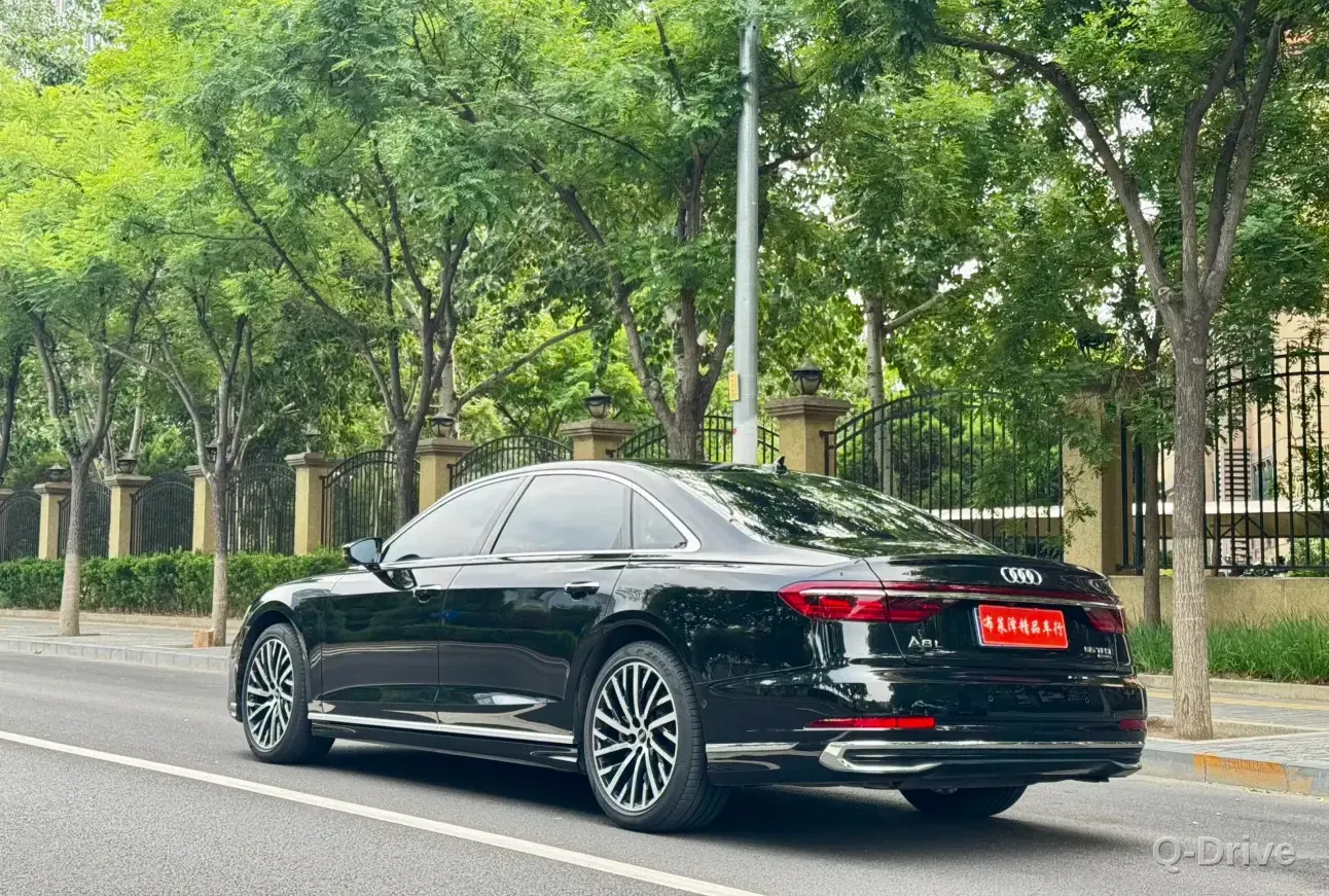 Audi A8 2023 A8L 55 TFSI quattro Flagship фото 5