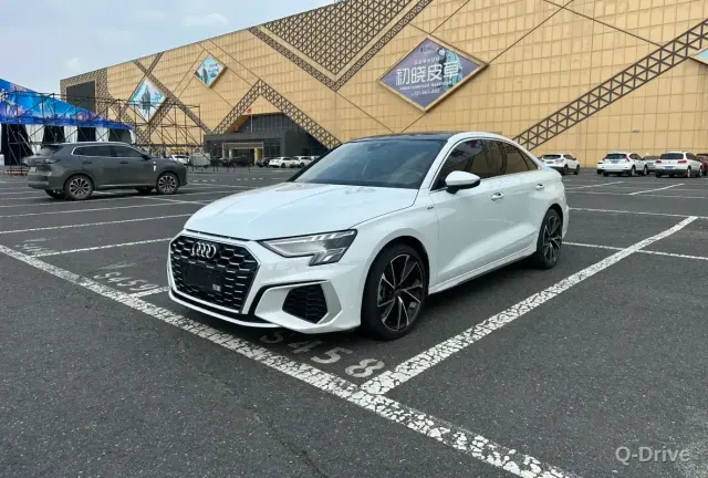 Audi A3 2022 A3L Limousine 35 TFSI фото 1