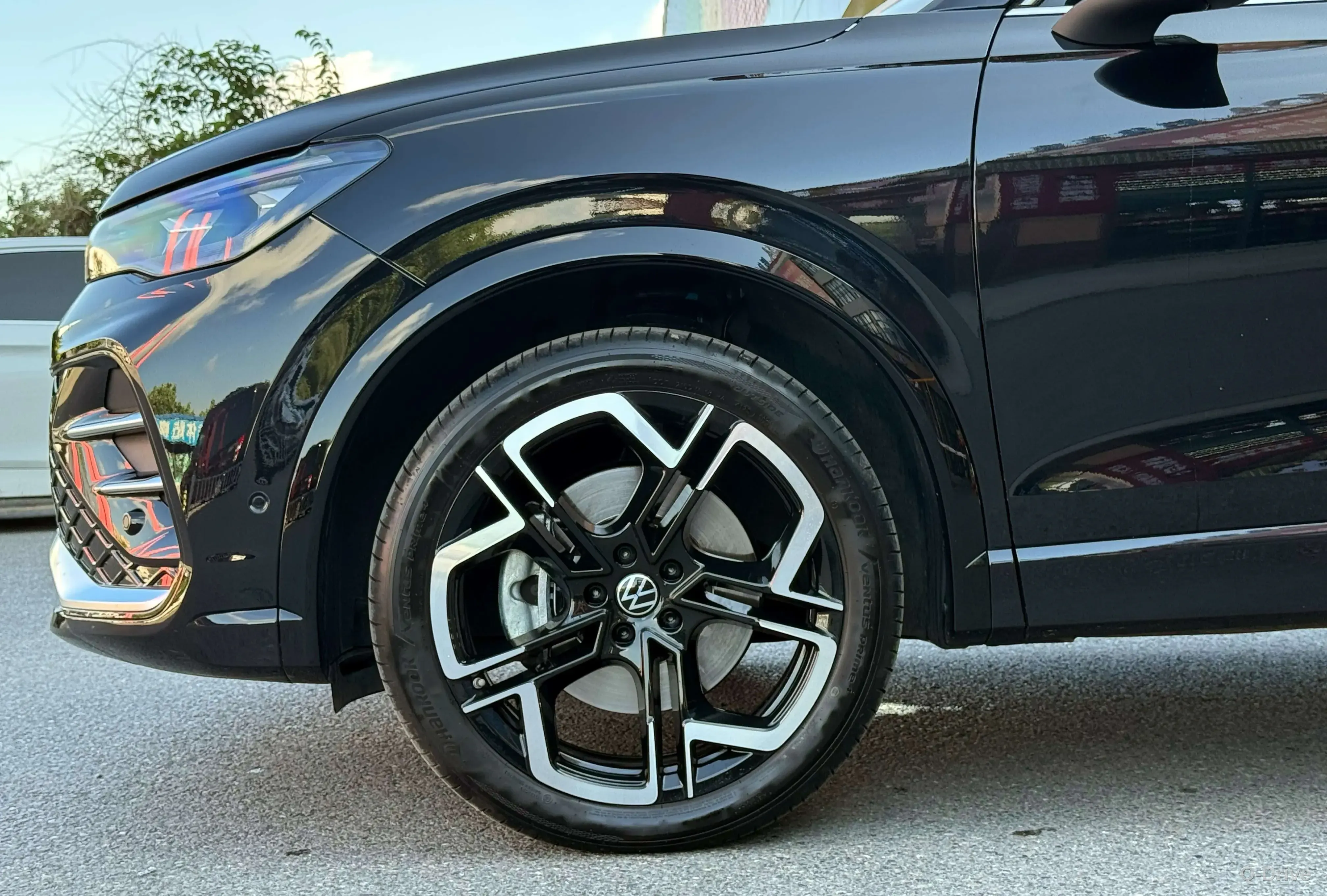 Volkswagen Tiguan L 2026 380TSI R-Line фото 7
