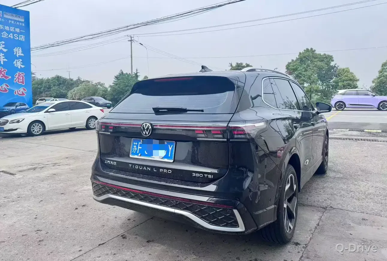 Volkswagen Tiguan L 2025 380TSI R-Line фото 4