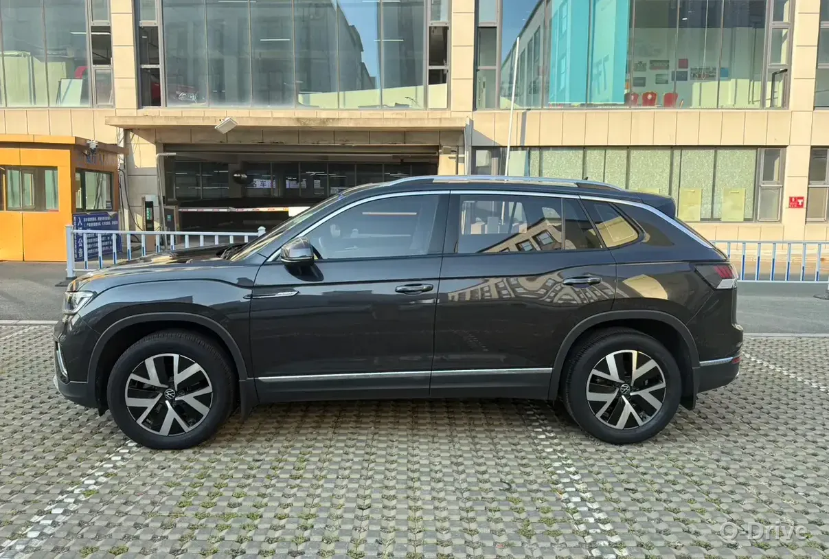 Volkswagen Tayron 2023 280TSI Plus фото 4