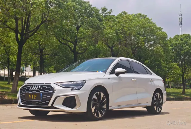Audi A3 2023 Facelift A3L Limousine 35 TFSI фото 1