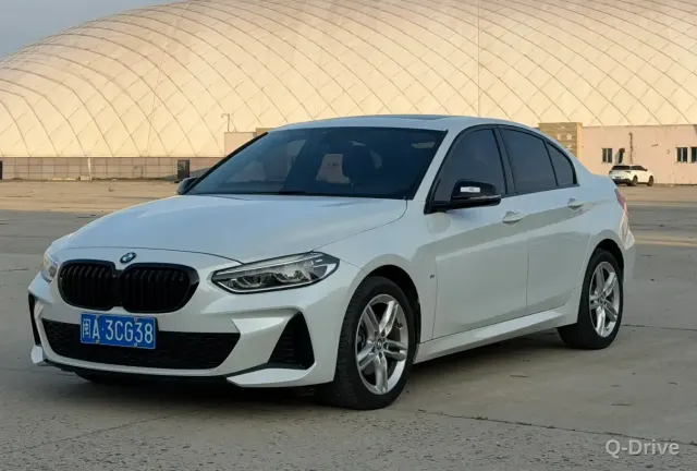 BMW 1 Series 2023 120i M фото 1