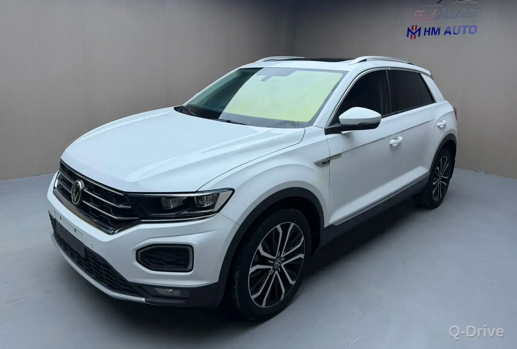 Volkswagen T-Roc 2022 280TSI DSG PLUS фото 1