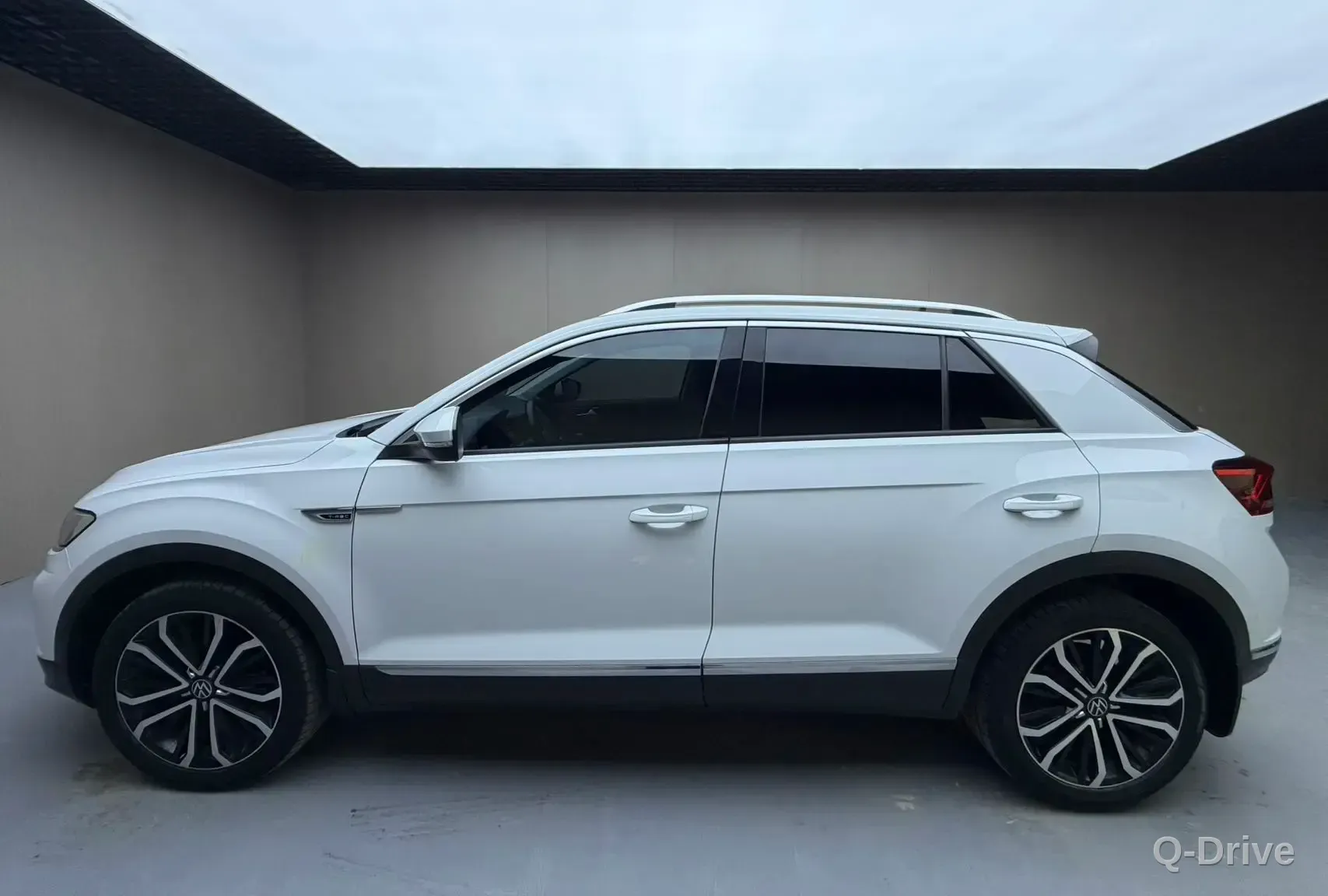 Volkswagen T-Roc 2022 280TSI DSG PLUS фото 4