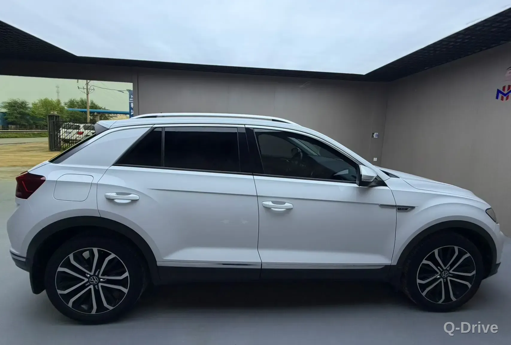 Volkswagen T-Roc 2022 280TSI DSG PLUS фото 8
