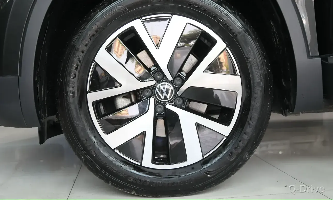 Volkswagen Tayron 2023 280TSI Plus фото 7