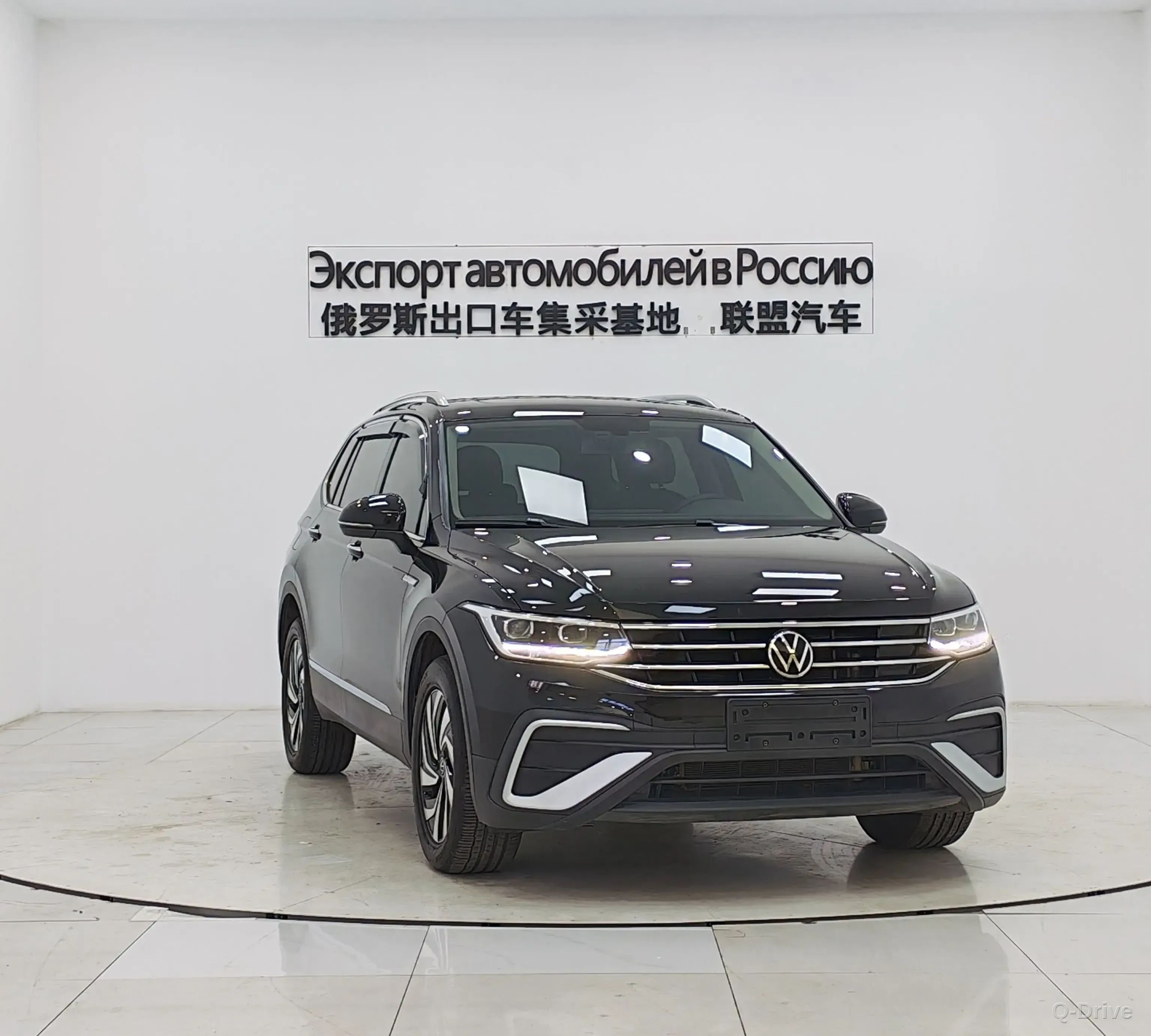 Volkswagen Tiguan L 2023 280TSI фото 3